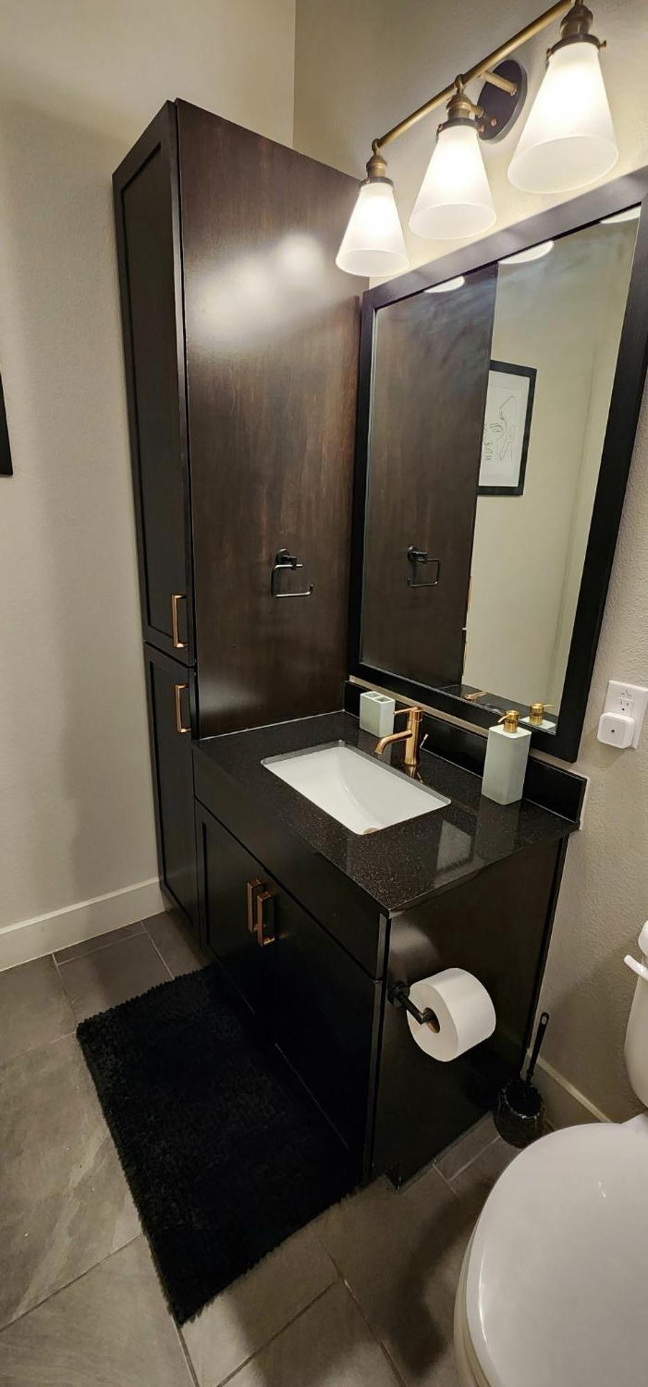 Apartment Brand New 2 Bedroom Hidden Gem Steps From Nightlife