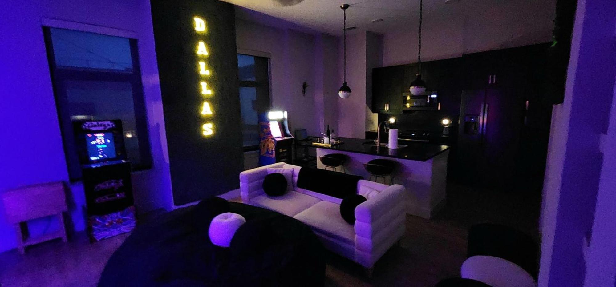 Brand New 2 Bedroom Hidden Gem Steps From Nightlife Apartment