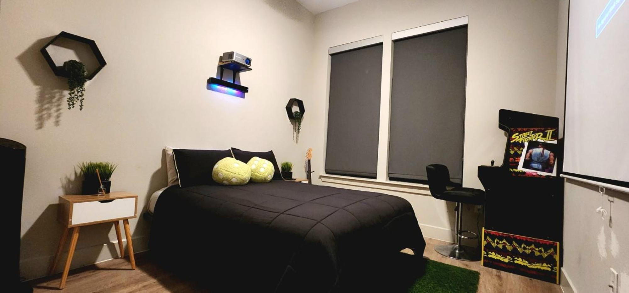 Apartment Brand New 2 Bedroom Hidden Gem Steps From Nightlife