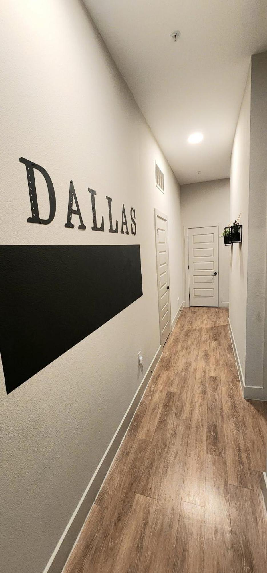 Brand New 2 Bedroom Hidden Gem Steps From Nightlife Apartment *